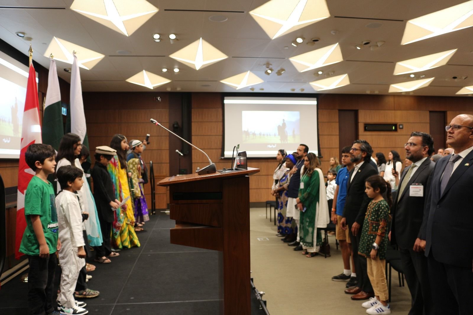 The Pakistan High Commission proudly organized a “Pakistan Independence Day Celebration” at the iconic Parliament Hill in Ottawa on August 16, 2024.