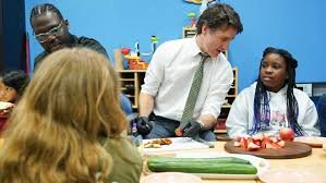 Nearly 1M Ontario kids will get access to school meals under federal program: sources