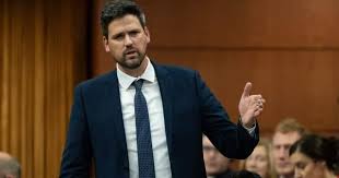 Ottawa hate crime bill would outlaw ‘hateful’ displays of certain symbols