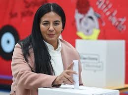 Former federal minister Soraya Martinez Ferrada elected mayor of Montreal